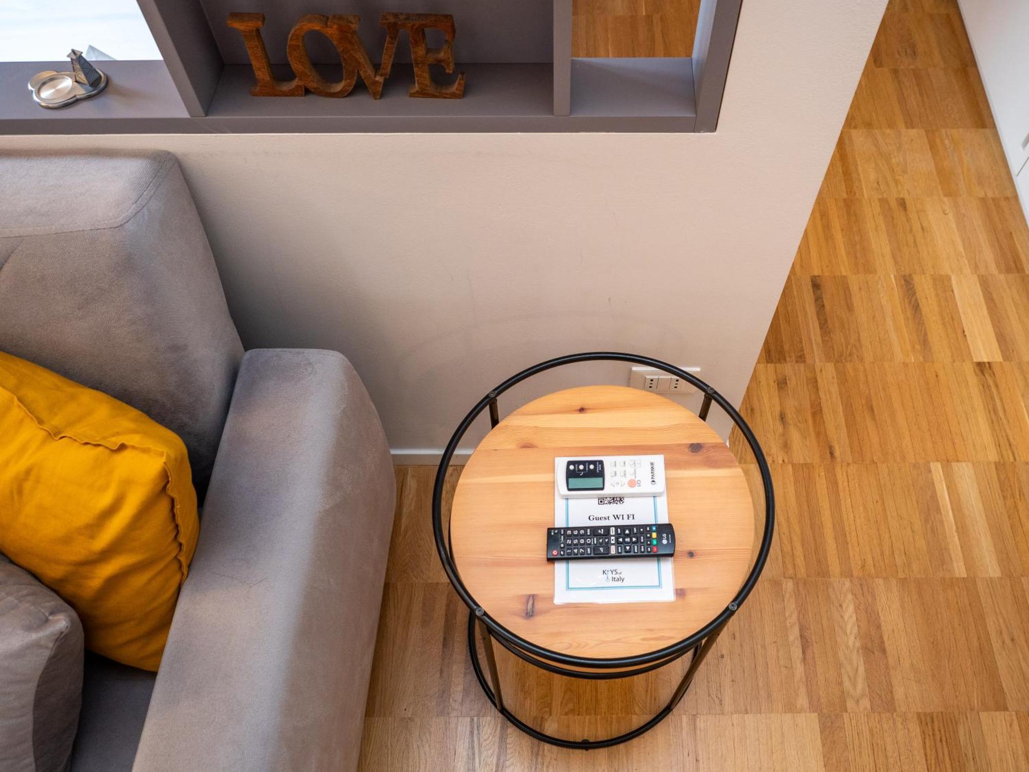 Keys Of Italy - Melloni 4 / Mustard Revolution Apartment Milano Ngoại thất bức ảnh